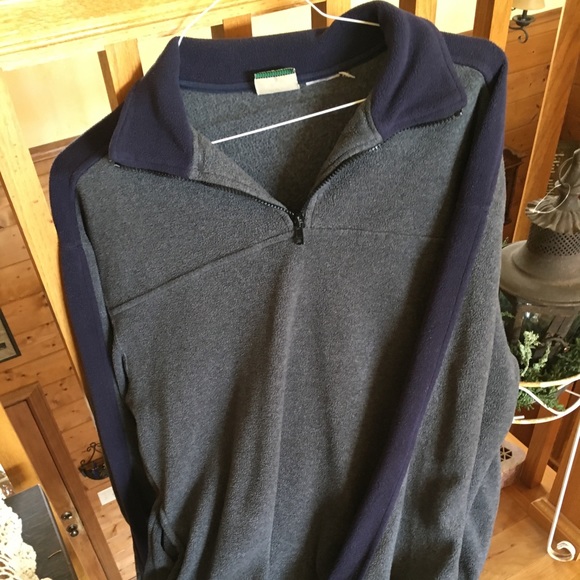 American Eagle Zip-front Hoodie - Picture 2 of 4